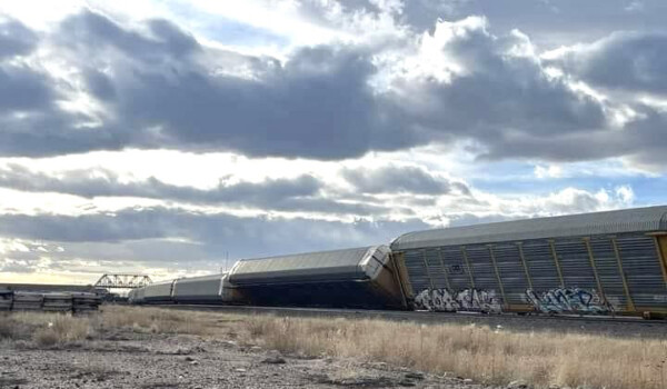 Auto Racks Derail At Up Yard In Wyoming Trains