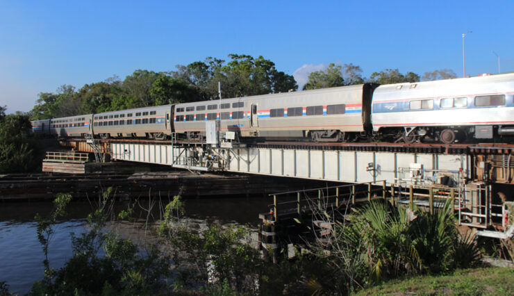 Amtrak Launches Silver Star Traditional Dining Pilot Trains