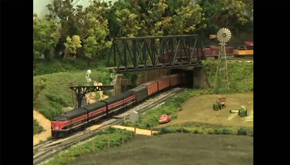 Layout tour of Tony Bowen's N scale Rock Island Lines