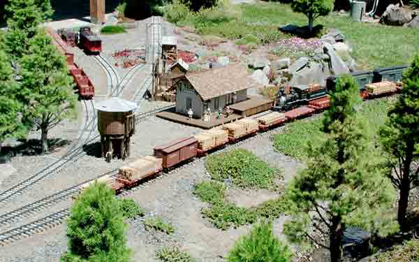1:24 scale garden railroad