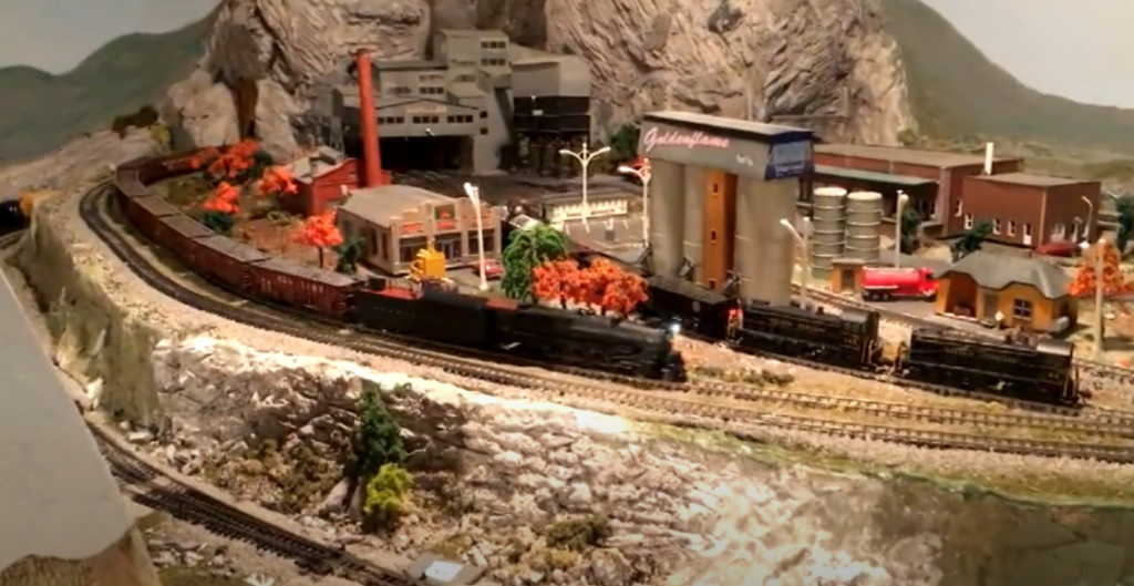 Mike Schindel's N scale Woodland Railroad