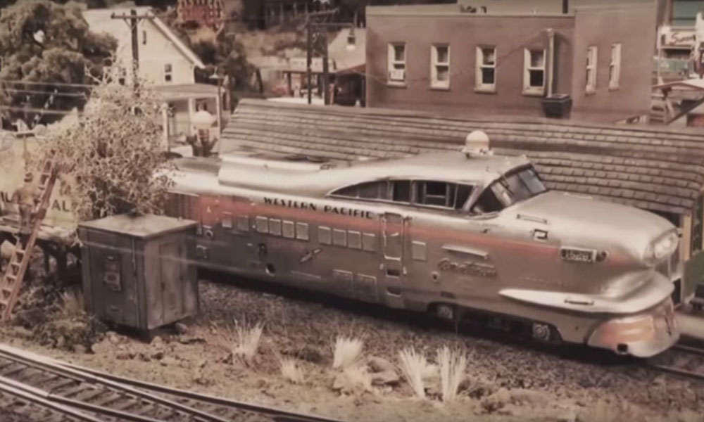 Model of aerotrain locomotive