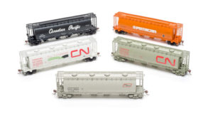 Rapido Trains HO scale 3,800-cubic-foot-capacity cylindrical covered hoppers