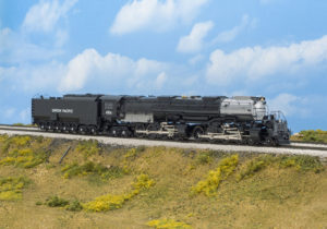 Trix.de/en HO scale Union Pacific 4-8-8-4 steam locomotive No. 4014