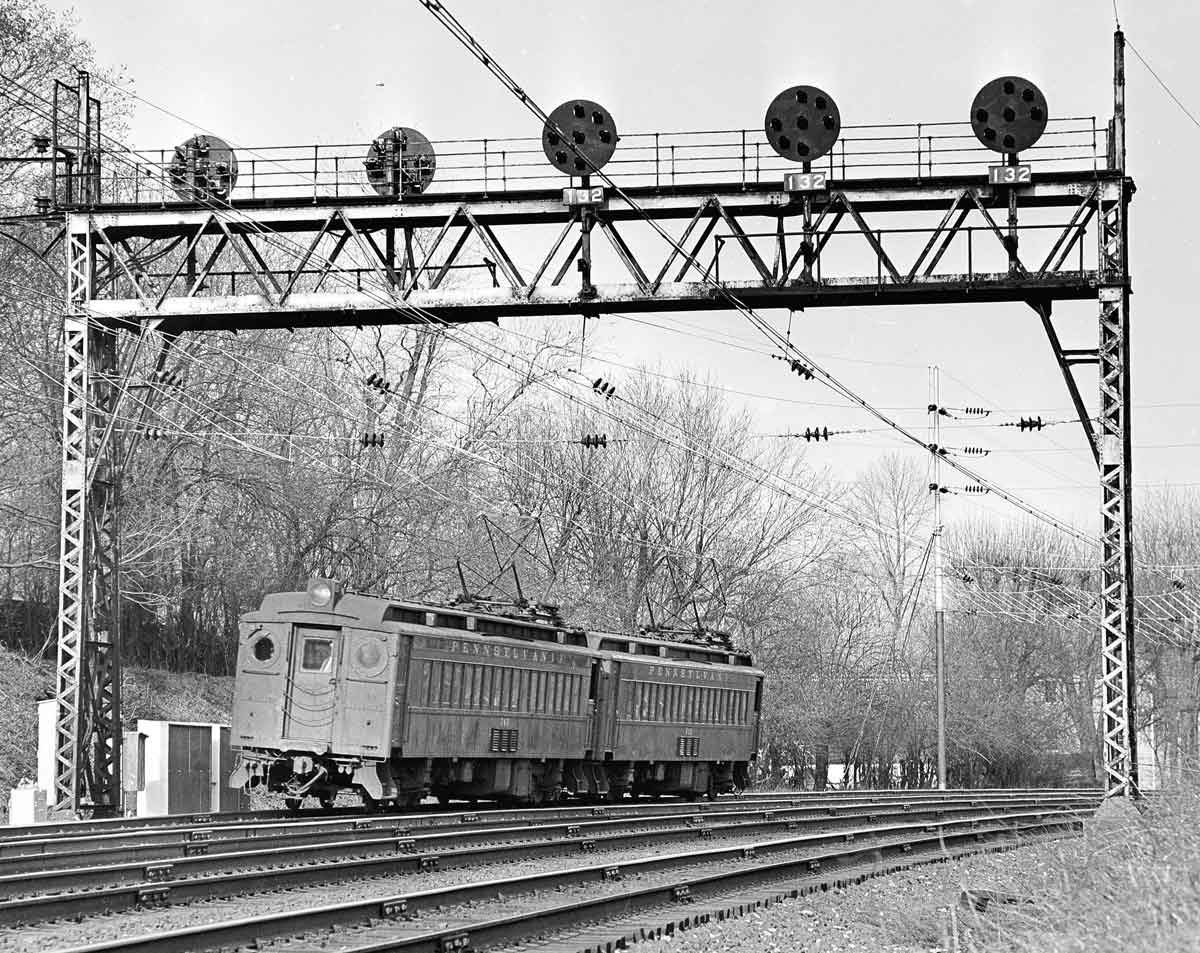 Мп 54. Старый электровоз. Электровозы 30х годов. A short History of Trains. Mp54.