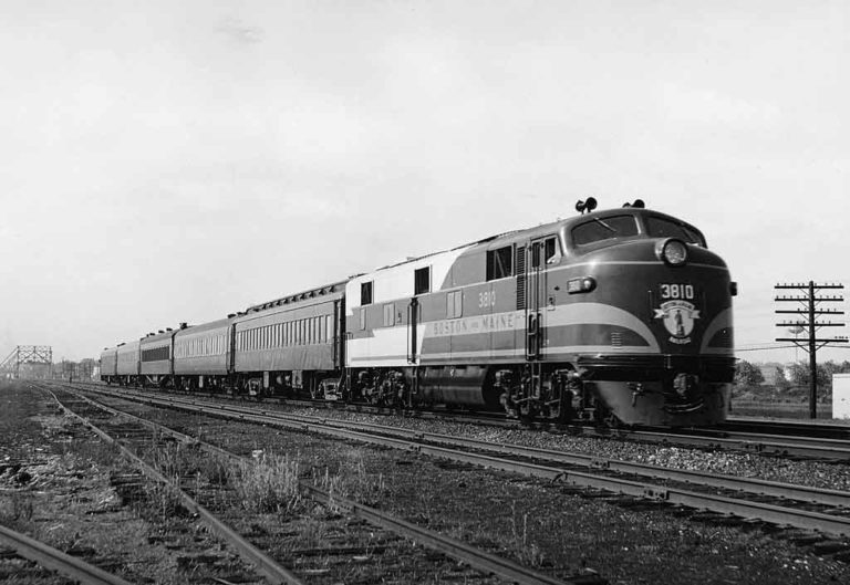 E7 On B&M’s Mountaineer | Classic Trains Magazine