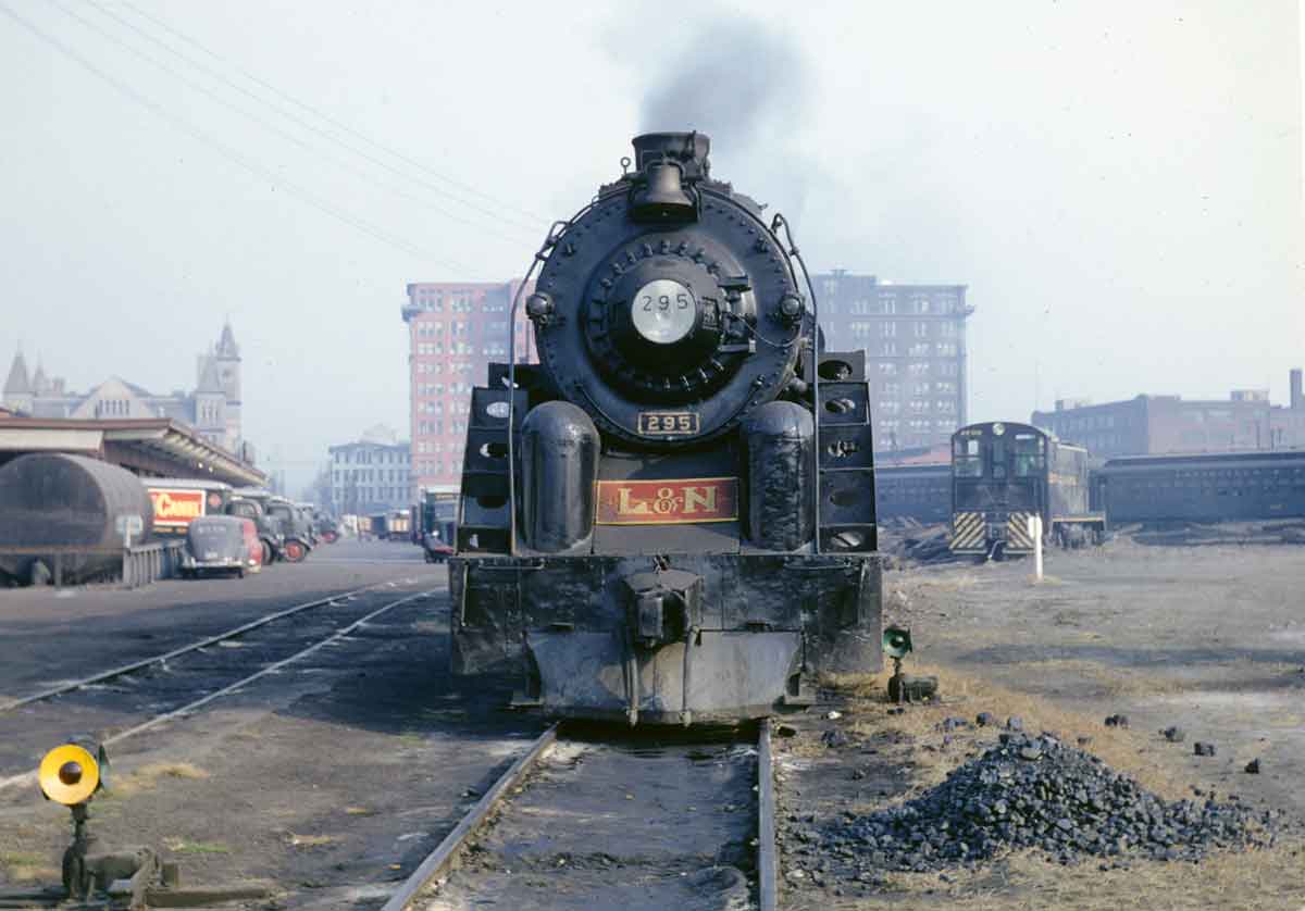Louisville and Nashville Railroad