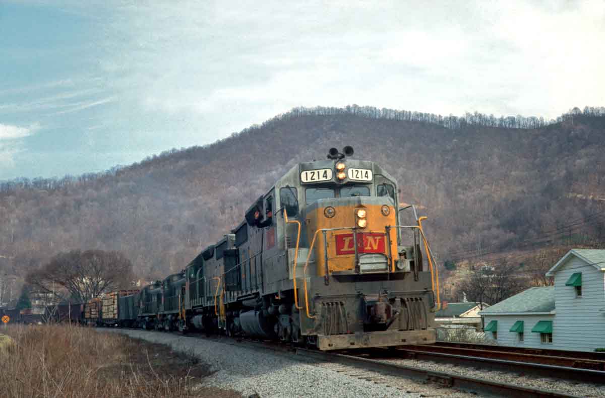 Louisville and Nashville Railroad