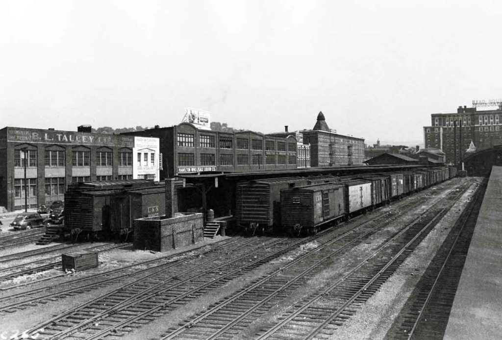 Nashville Chattanooga and St. Louis Railway freight station