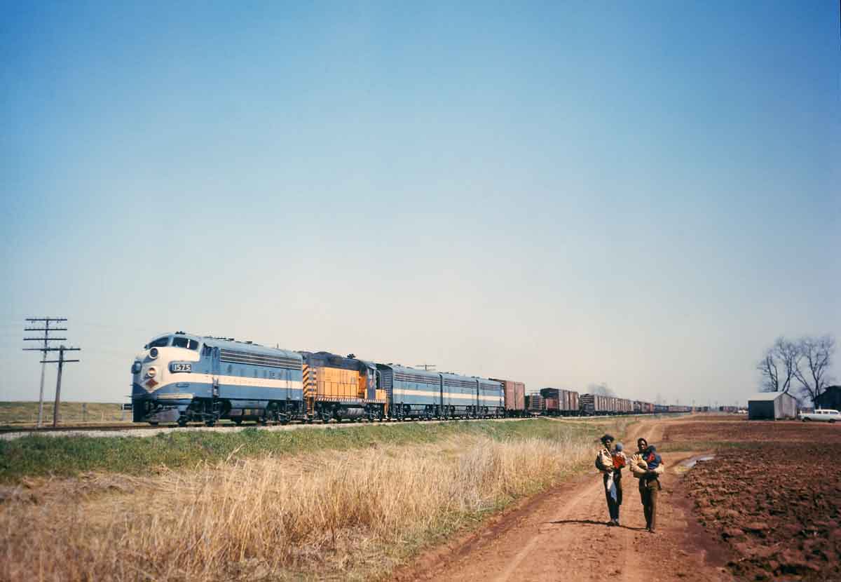 Texas and Pacific Railway F7s