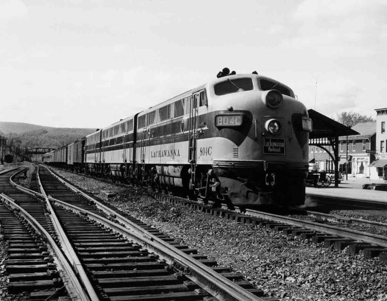 Lackawanna F3s At East Stroudsburg | Classic Trains Magazine