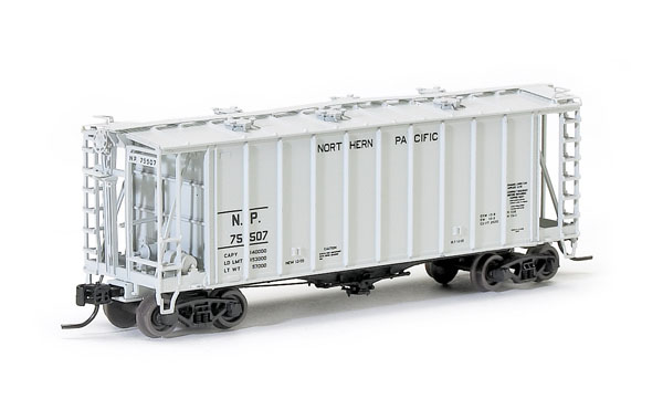 Athearn N scale Northern Pacific General American 2600cubicfootcapacity covered hopper decorated for the Northern Pacific Ry Historical Association