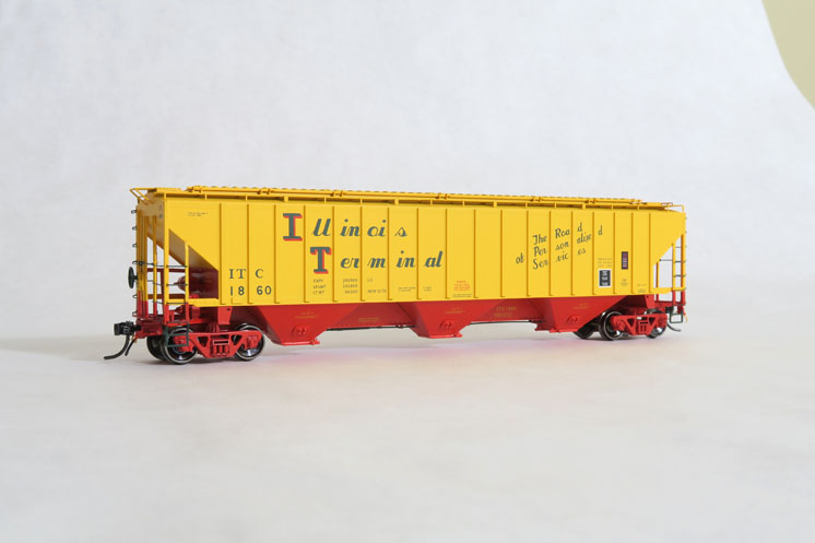 Tangent Scale Models HO scale Pullman-Standard PS-2CD 4,750-cubic-foot-capacity three-bay covered hopper
