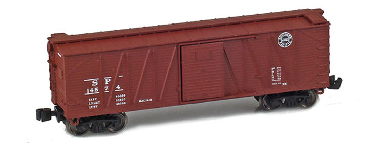 American Z Line Z scale 40-foot single-sheathed boxcar