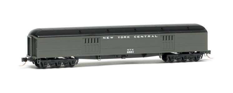 Micro-Trains Line Co. N scale 70-foot heavyweight baggage car