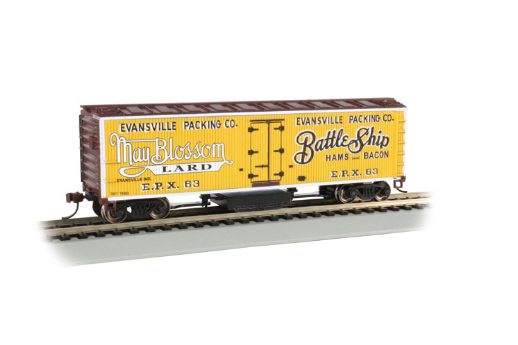 Bachmann HO scale 40-foot double-sheathed refrigerator car with track cleaning pad