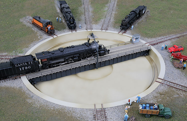 Wm. K. Walthers Inc. N scale 130-foot motorized turntable