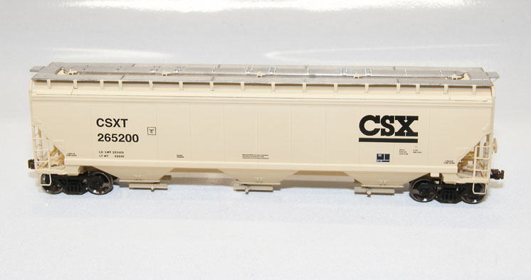 ScaleTrains.com HO scale Greenbrier (Gunderson) 5,188-cubic-foot-capacity three-bay covered hopper