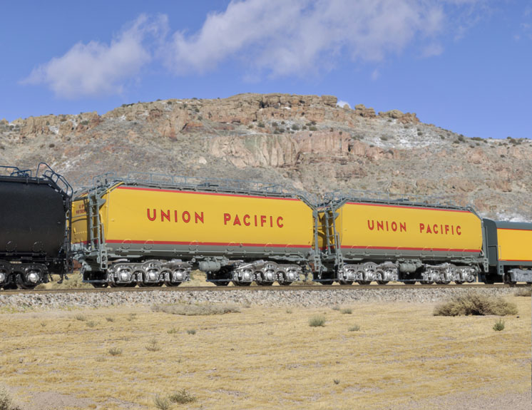 ScaleTrains.com N scale Union Pacific early water tender set (Scene and photo by Ken J. Johnson)