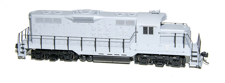 Wm. K. Walthers HO scale Electro-Motive Division Phase II GP9 with low short hood