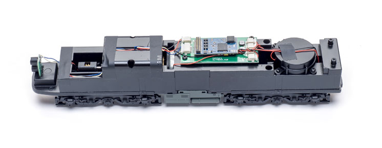 WalthersMainline HO scale Alco PA mechanism