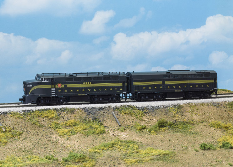 Broadway Limited HO scale RF-16 diesel locomotive