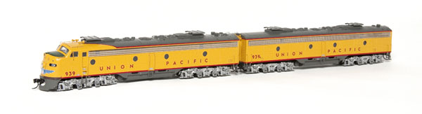 Walthers HO scale Electro-Motive Division E8A and E8B diesel locomotives