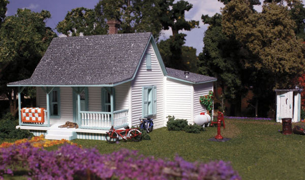 Woodland Scenics HO scale country cottage