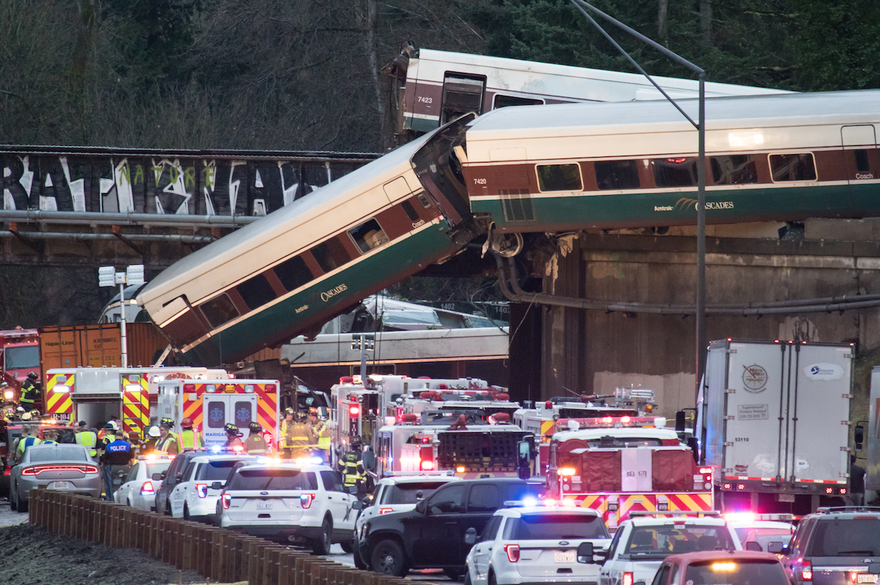 Amtrak Cascades wreck 2017, National Transportation Safety Board report, Steve Carter photo