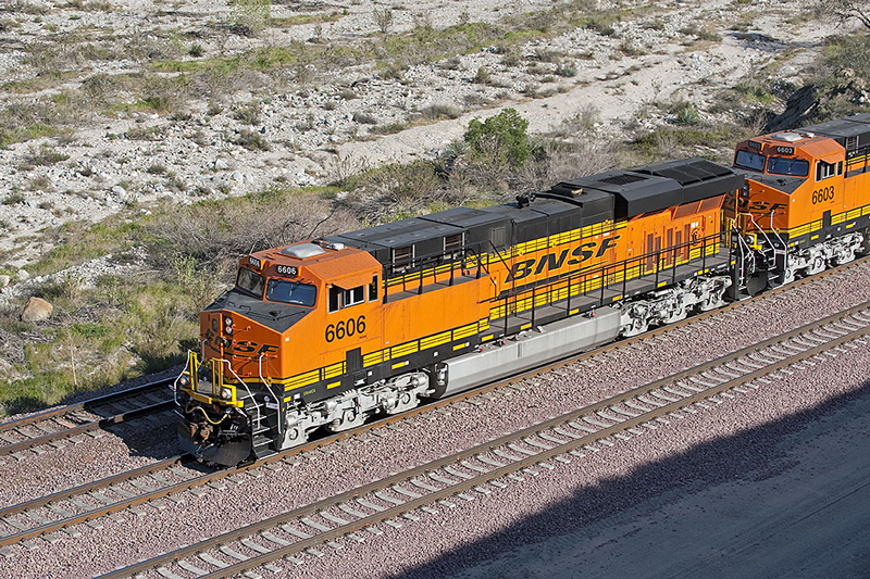 BNSF 6606 locomotive