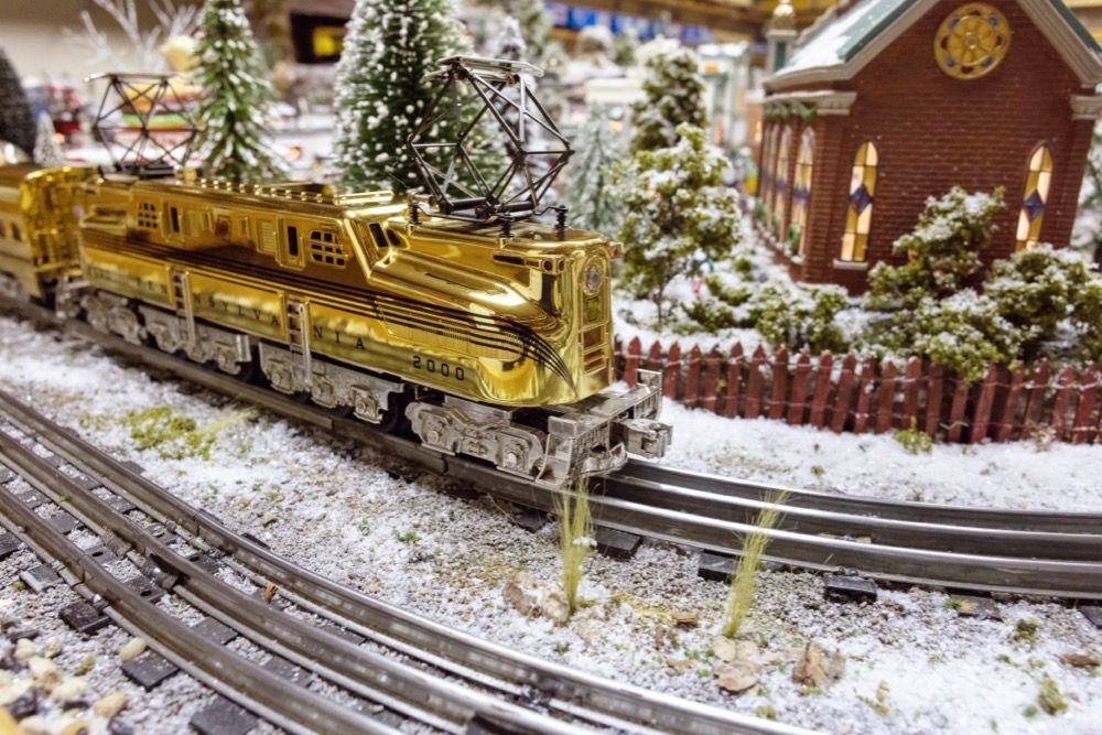 00 gauge christmas tree