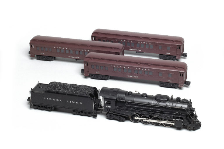 O gauge Conventional Classics Berkshire passenger set from Lionel ...