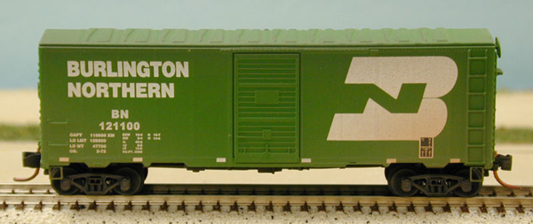 DeLuxe Innovations N scale assorted freight cars