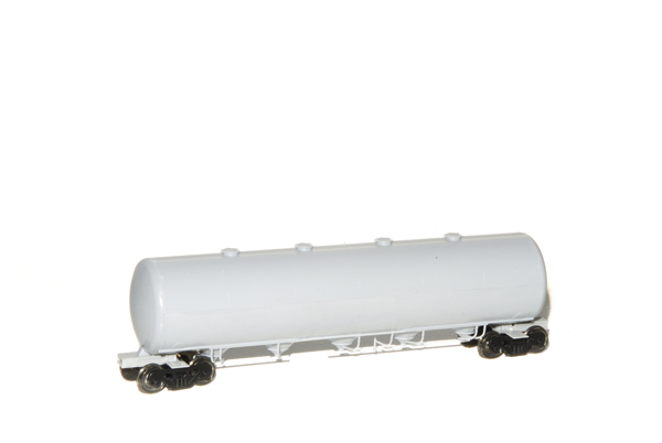 InterMountain Railway Co. HO scale Procor 3,300-cubic-foor-capacity Pressure Flow cylindrical covered hopper