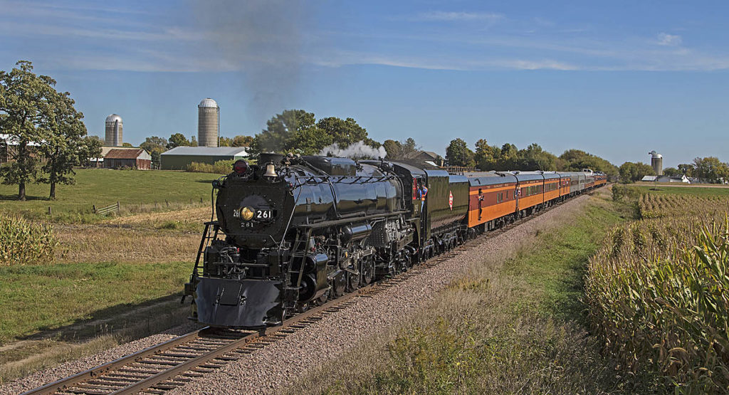 Milwaukee Road 261 to pull trips on Twin Cities & Western with a new
