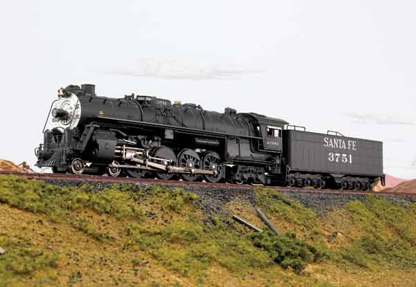HO scale Santa Fe 4-8-4 steam locomotive 