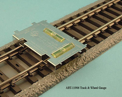 Large scale track and wheel gauge