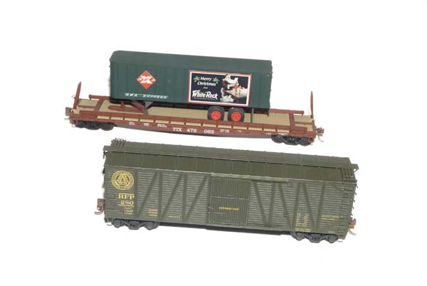 United States Railroad Administration 40-foot single-sheathed boxcar and General Steel Casting Co. 53'-6