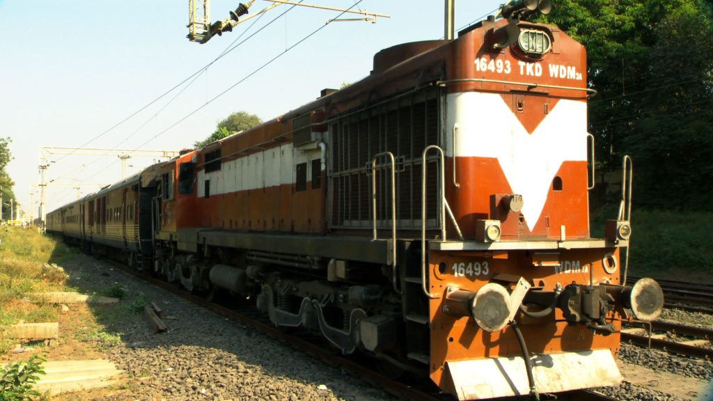 MT205_Maharaja_Express