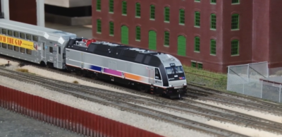 Video: Atlas HO scale NJ Transit ALP-45DP and Bombardier cars