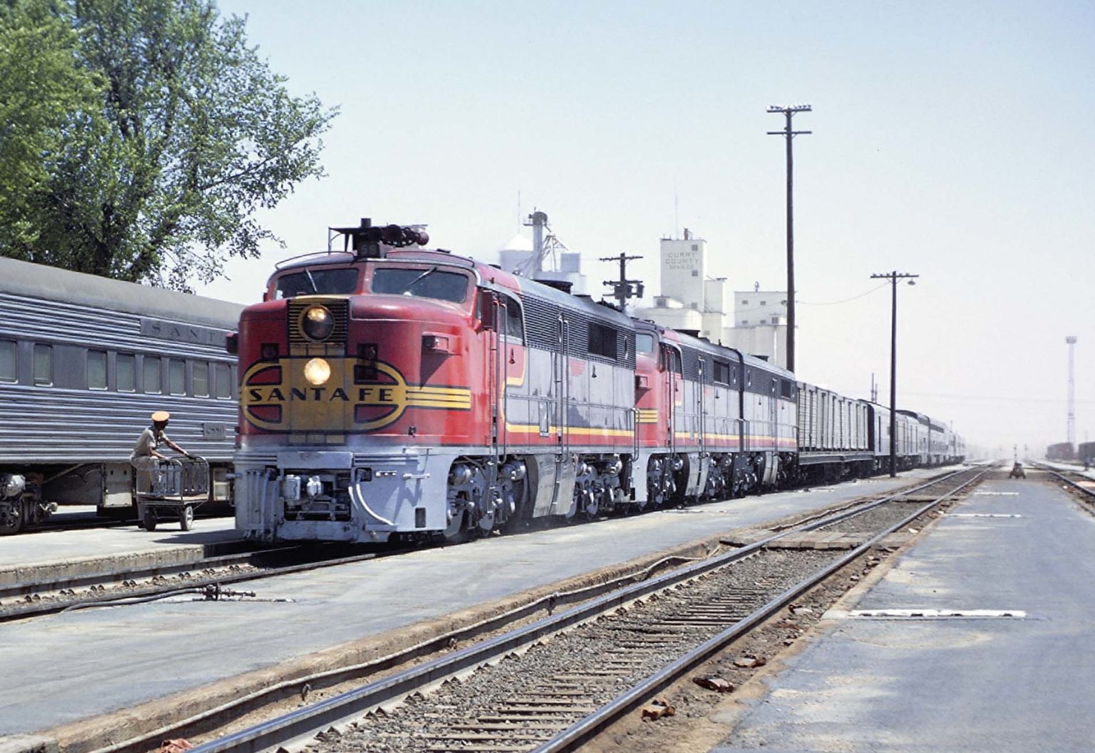 Top five Santa Fe passenger trains - Trains