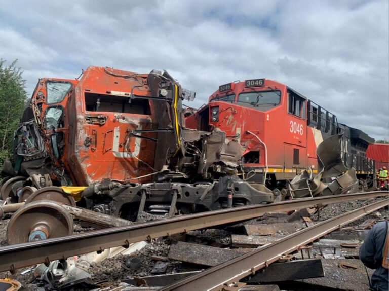 One Injured As Cn Trains Collide In Ontario Updated Trains