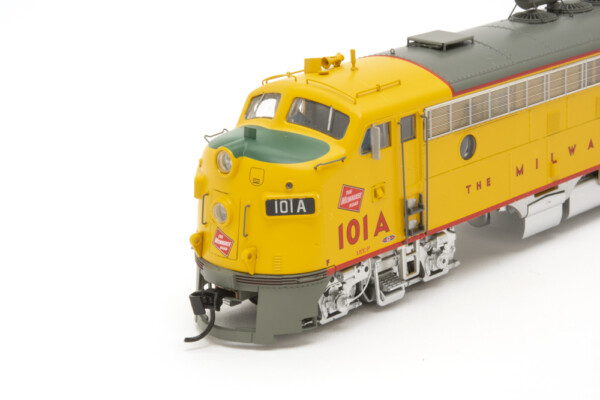 WalthersProto HO scale EMD FP7 and F7B - Trains