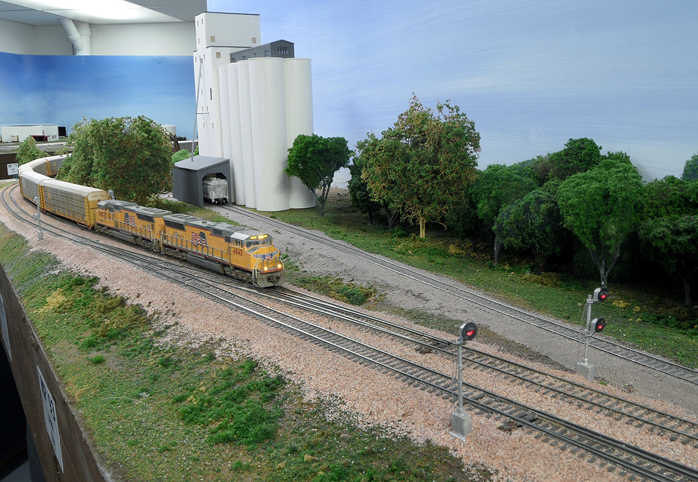 Union Pacific N Scale and HO Scale inspiration gallery - Trains