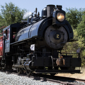 California railroad to fire up steam locomotive for tourist-train test ...