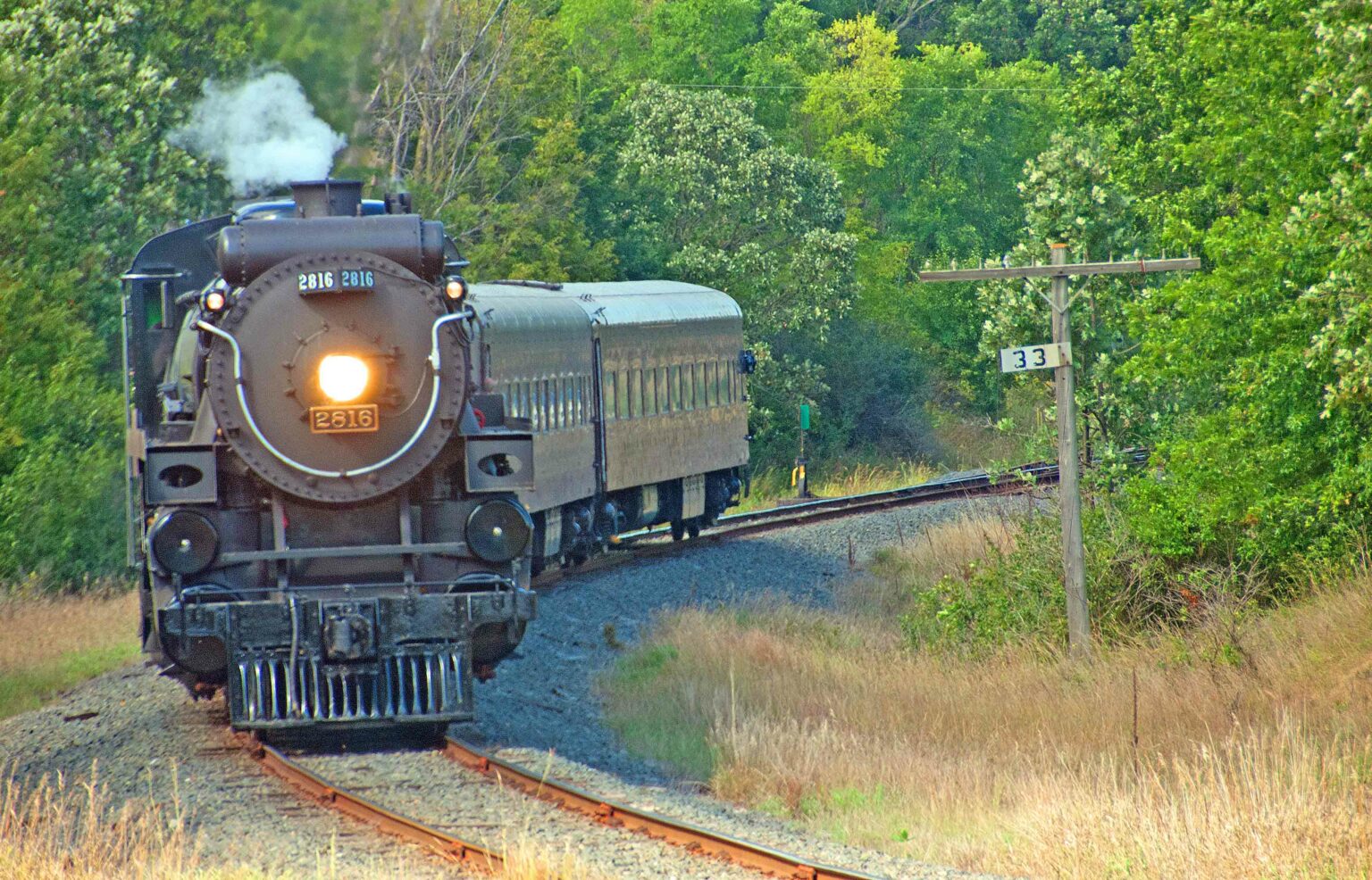 Canadian Pacific 2816 The Empress steam locomotive profile - Trains