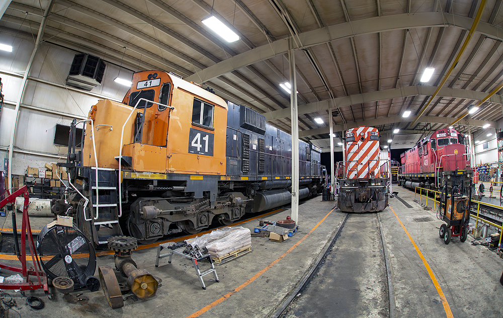 Working mountain Alco locomotives from the WNY&P - Trains