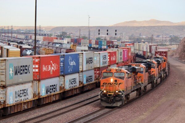 BNSF tells regulators it’s set to handle ongoing surge in West Coast ...