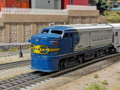 Locomotives We Love: Lionel Santa Fe Alco diesel - Trains