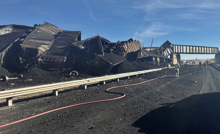 One Killed In Coal-train Derailment That Closed I-25 (continuing ...